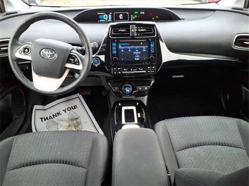 Used 2016 Toyota Prius Three image 12