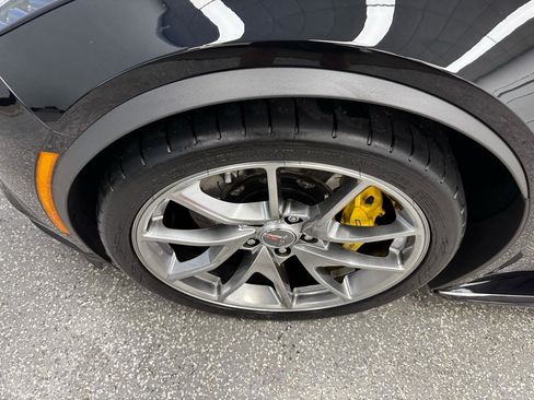 Used 2019 Chevrolet Corvette Z06 RWD image 30