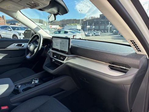 New 2026 Ford Explorer Active image 19