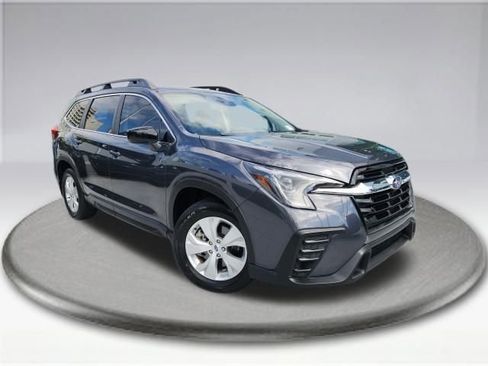 Used 2023 Subaru Ascent Base image 3