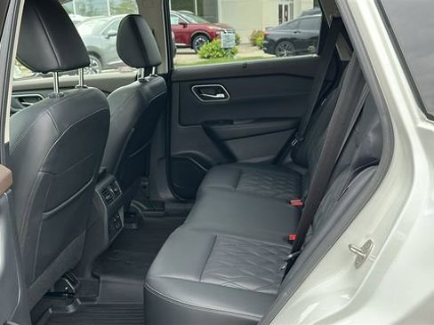Certified 2023 Nissan Rogue Platinum w/ Platinum Premium Package AWD/4WD image 23