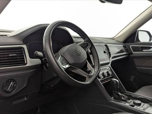Used 2023 Volkswagen Atlas SE AWD/4WD image 22
