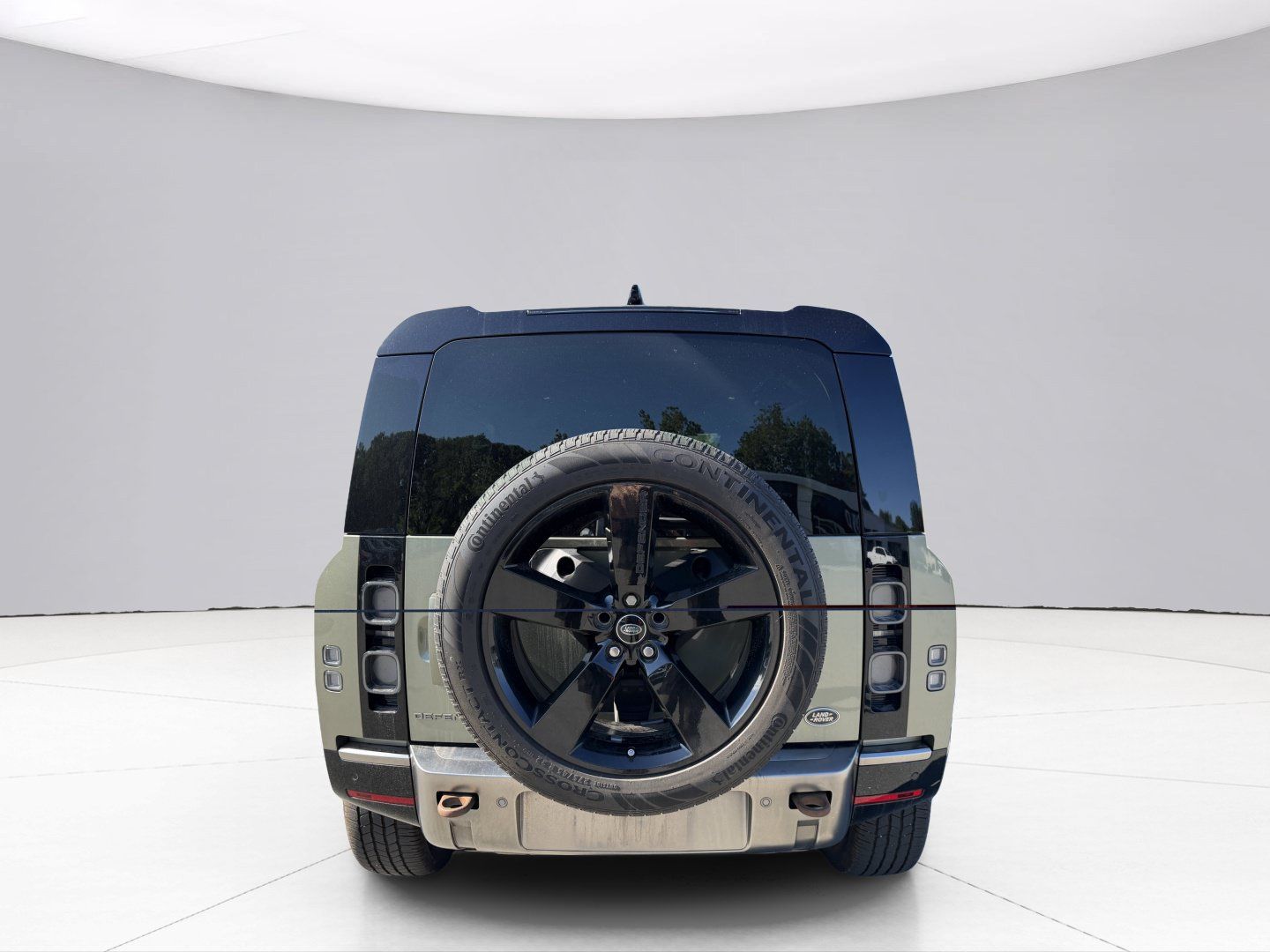 Used 2021 Land Rover Defender 110 X AWD/4WD image 11