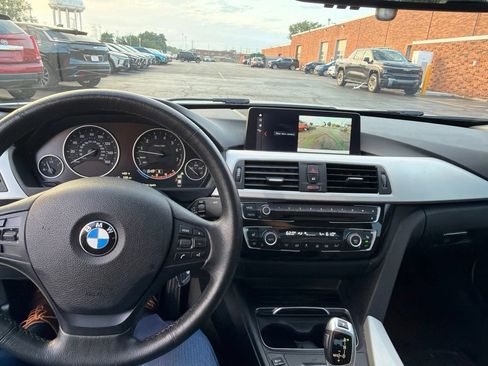 Used 2018 BMW 320i xDrive Sedan AWD/4WD image 13