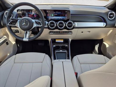 New 2026 Mercedes-Benz GLB 250 image 12