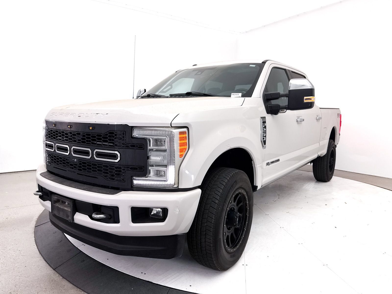 Used 2018 Ford F250 Platinum w/ Platinum Ultimate Package AWD/4WD image 12