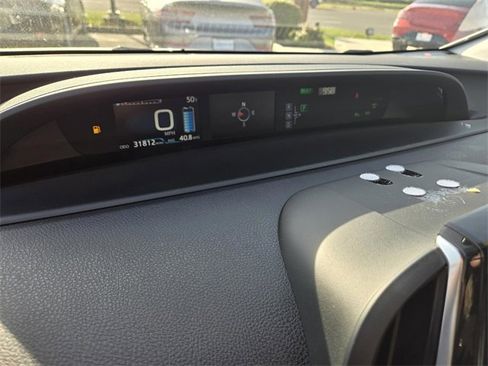 Used 2018 Toyota Prius Four image 21