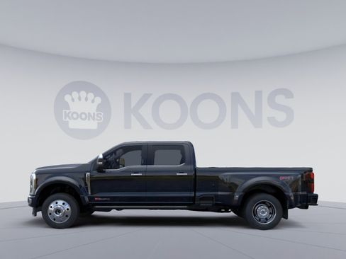 New 2026 Ford F450 Platinum w/ Platinum Plus Package image 4