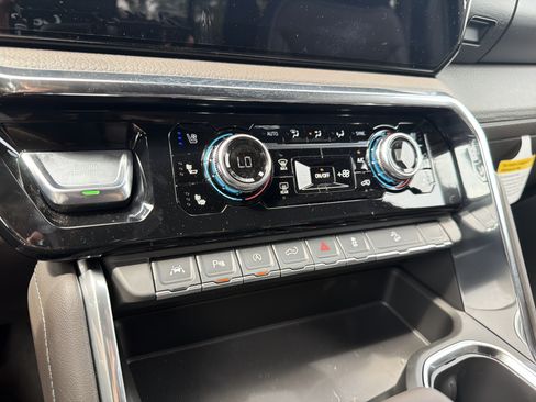 New 2026 GMC Sierra 1500 Denali w/ Technology Package AWD/4WD image 26