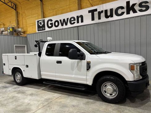 Used 2021 Ford F250 XL w/ Power Equipment Group image 3