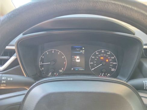 Used 2024 Toyota Corolla LE w/ LE Convenience Package image 18