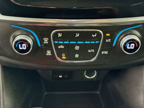 Used 2019 Chevrolet Traverse LS w/ LPO, Floor Liner Package FWD image 18
