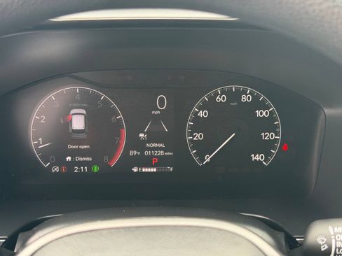 Used 2025 Honda CR-V EX image 18