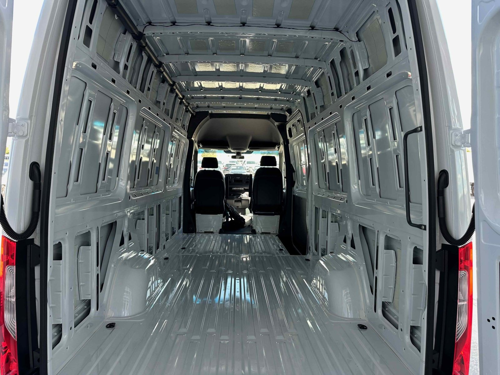 New 2026 Mercedes-Benz Sprinter 2500 image 10