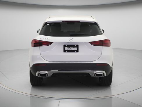 New 2026 Mercedes-Benz GLA 250 image 3