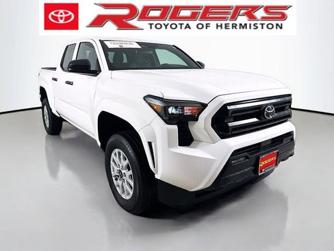Certified 2025 Toyota Tacoma SR image 1