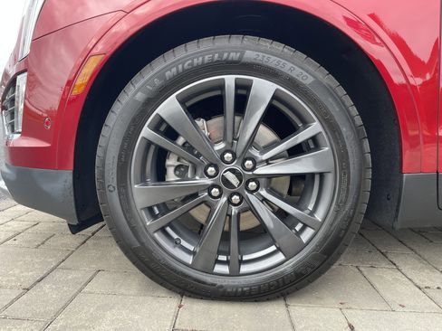 Used 2021 Cadillac XT5 Premium Luxury w/ Platinum Package image 4