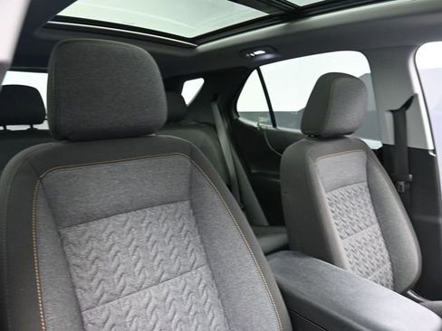 Used 2024 Chevrolet Equinox LT image 27