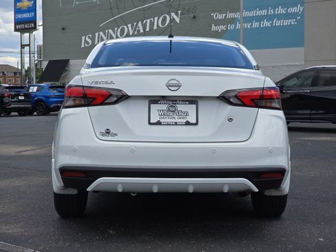 Used 2024 Nissan Versa S w/ Trunk Package FWD image 17