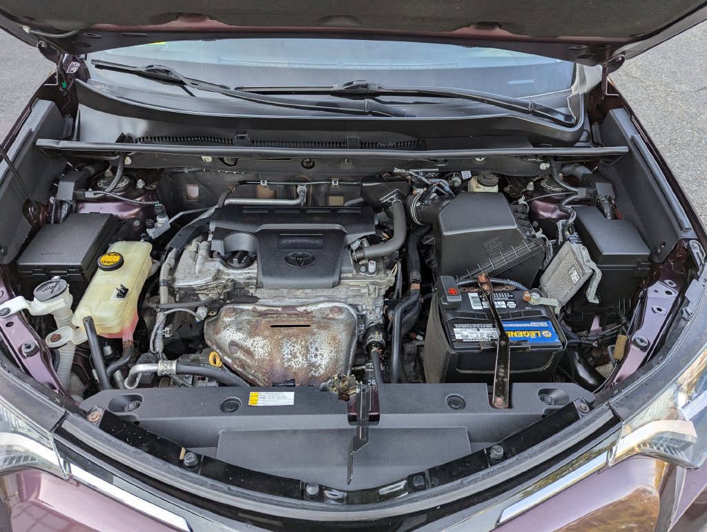 Used 2016 Toyota RAV4 XLE AWD/4WD image 44