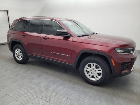 Used 2023 Jeep Grand Cherokee Laredo RWD image 11