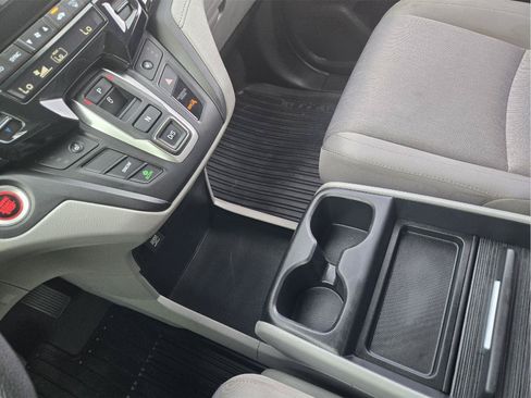 Used 2019 Honda Odyssey EX image 18