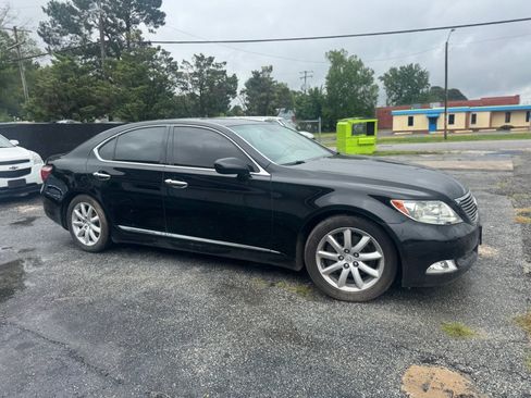 Used 2007 Lexus LS 460 RWD image 1