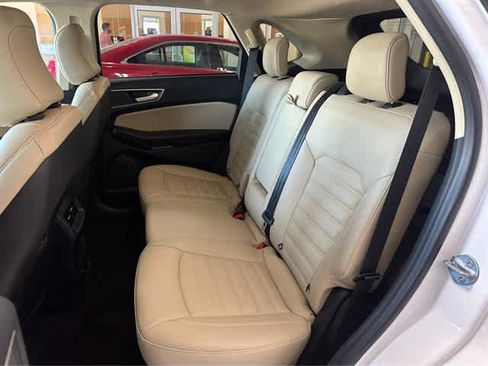 Used 2022 Ford Edge SEL w/ Convenience Package image 27