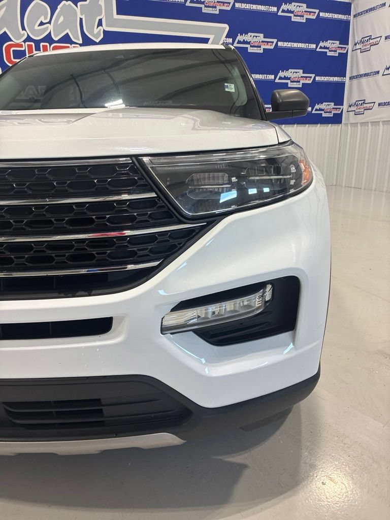 Used 2023 Ford Explorer XLT w/ Equipment Group 202A RWD image 10