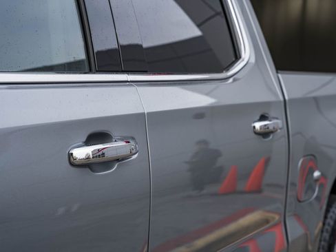 Used 2025 Chevrolet Silverado 1500 LTZ w/ Z71 Off-Road Package image 19