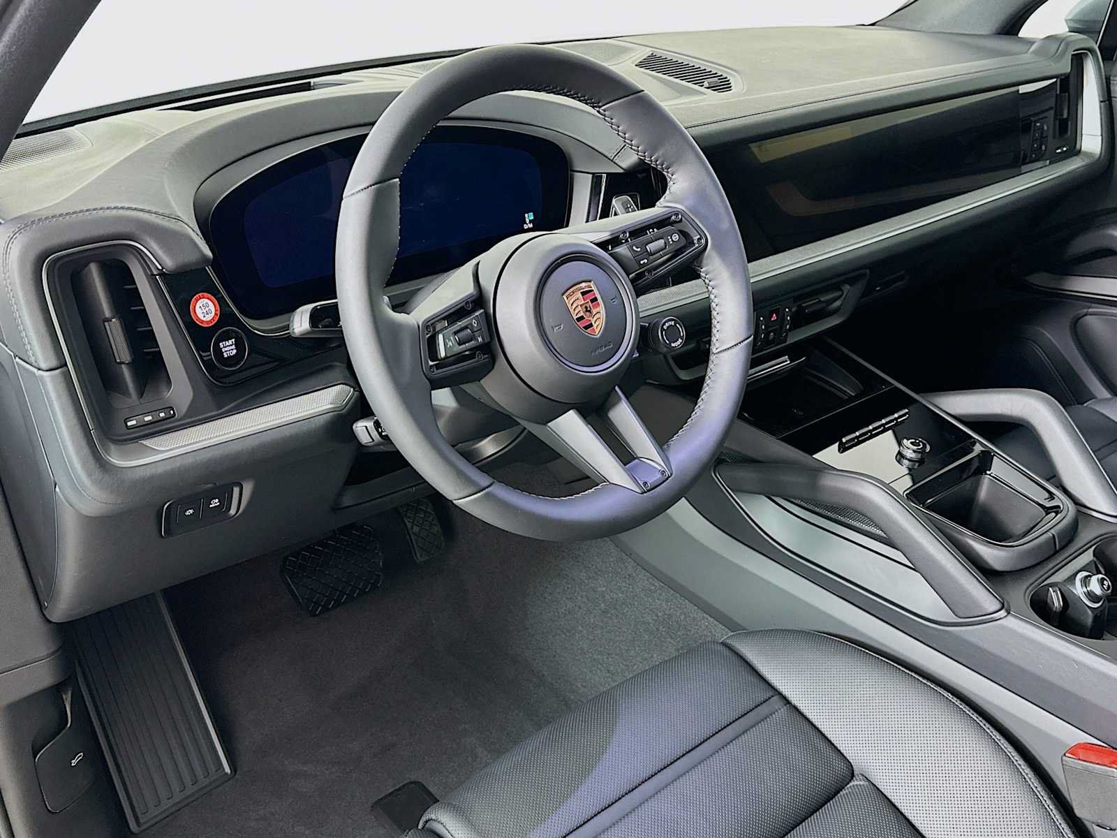 Used 2026 Porsche Cayenne AWD/4WD image 4