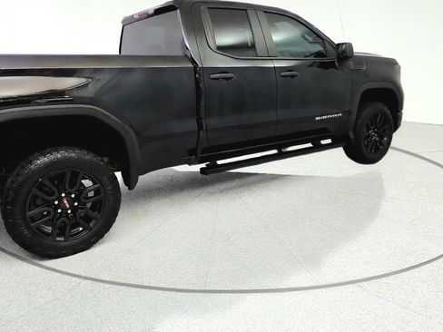 Used 2023 GMC Sierra 1500 Pro w/ Graphite Edition AWD/4WD image 7