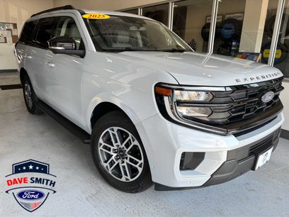 Used 2025 Ford Expedition Active