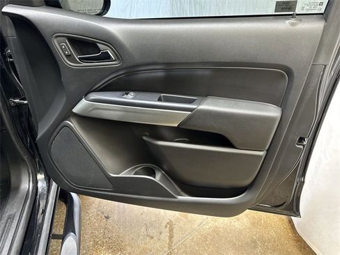 Certified 2022 Chevrolet Colorado LT w/ LT Convenience Package image 23