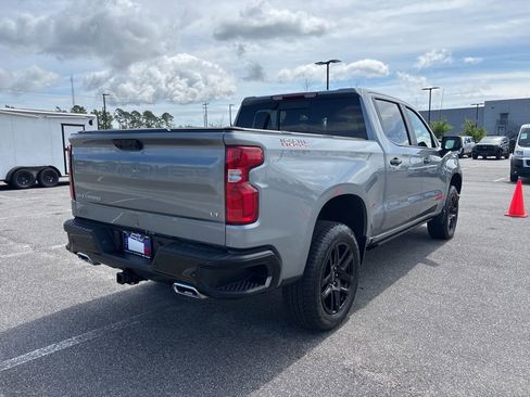 Used 2025 Chevrolet Silverado 1500 LT Trail Boss w/ Convenience Package II AWD/4WD image 22