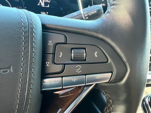 Used 2024 Cadillac Escalade ESV Premium Luxury Platinum image 44