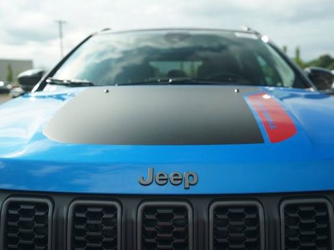 New 2025 Jeep Compass Trailhawk w/ Sun & Sound Group image 38