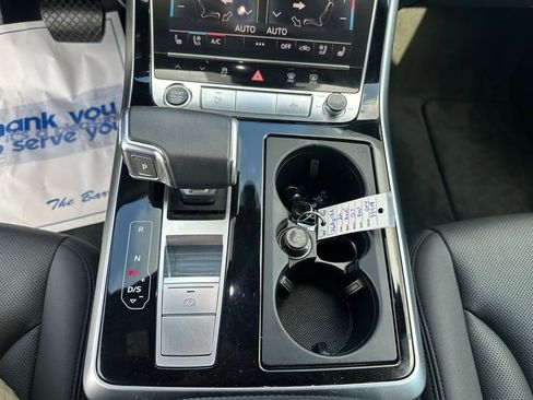 Used 2022 Audi Q7 3.0T Prestige image 17