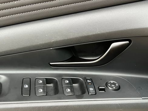 Certified 2025 Hyundai Elantra Sport FWD image 24