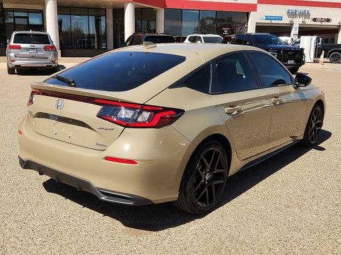 Used 2025 Honda Civic Sport image 4