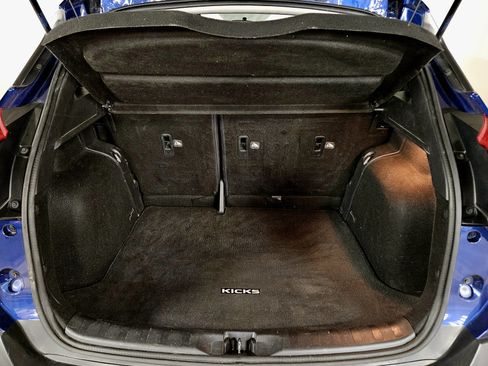 Used 2018 Nissan Kicks SR w/ Exterior Package image 17