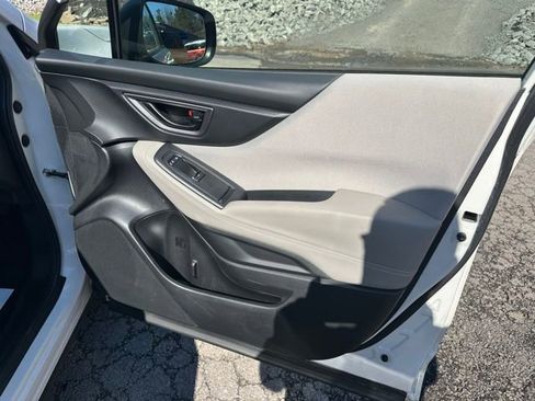 Used 2023 Subaru Forester AWD/4WD image 15