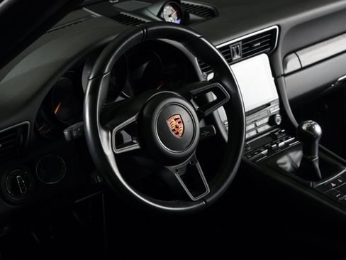 Used 2018 Porsche 911 GT3 RWD image 4