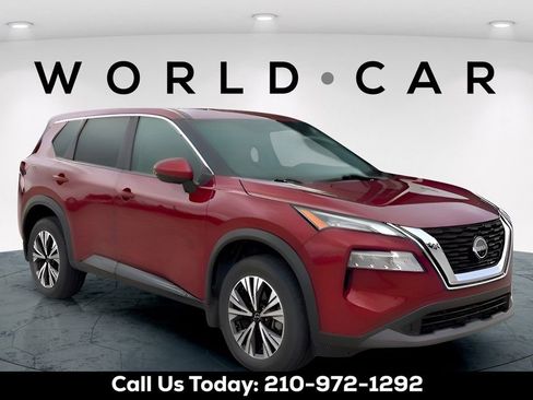 Used 2023 Nissan Rogue SV image 1