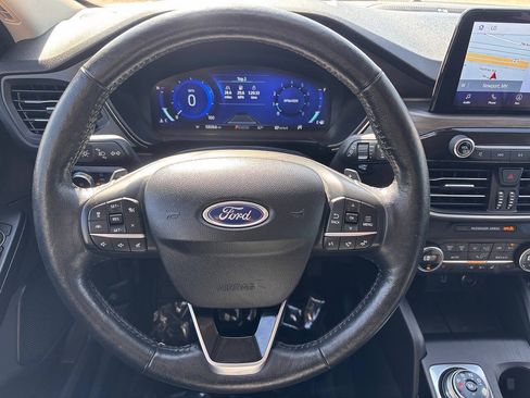 Used 2020 Ford Escape Titanium AWD/4WD image 13