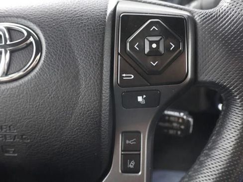 Used 2021 Toyota Tacoma TRD Off-Road AWD/4WD image 13