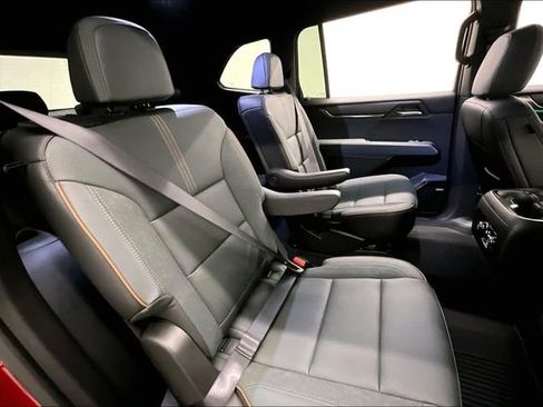 Used 2025 GMC Acadia AT4 w/ LPO, Floor Liner Package image 27