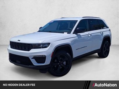 Used 2023 Jeep Grand Cherokee Limited w/ Black Appearance Package