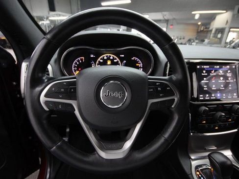 Used 2021 Jeep Grand Cherokee Laredo X image 17