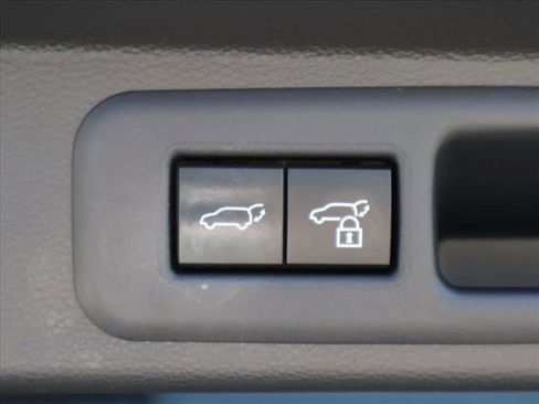 Used 2024 Toyota Sequoia Platinum AWD/4WD image 8